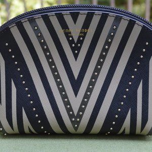 Henri Bendel Cosmetic Case